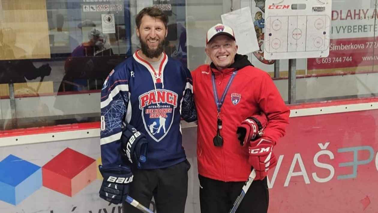 Právě si prohlížíte Pančiho hokejová parta je ve Slaném jako doma